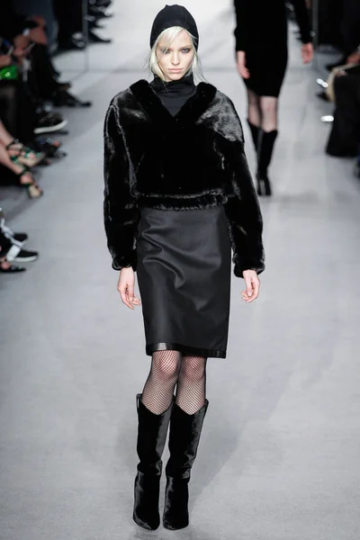 Look 2